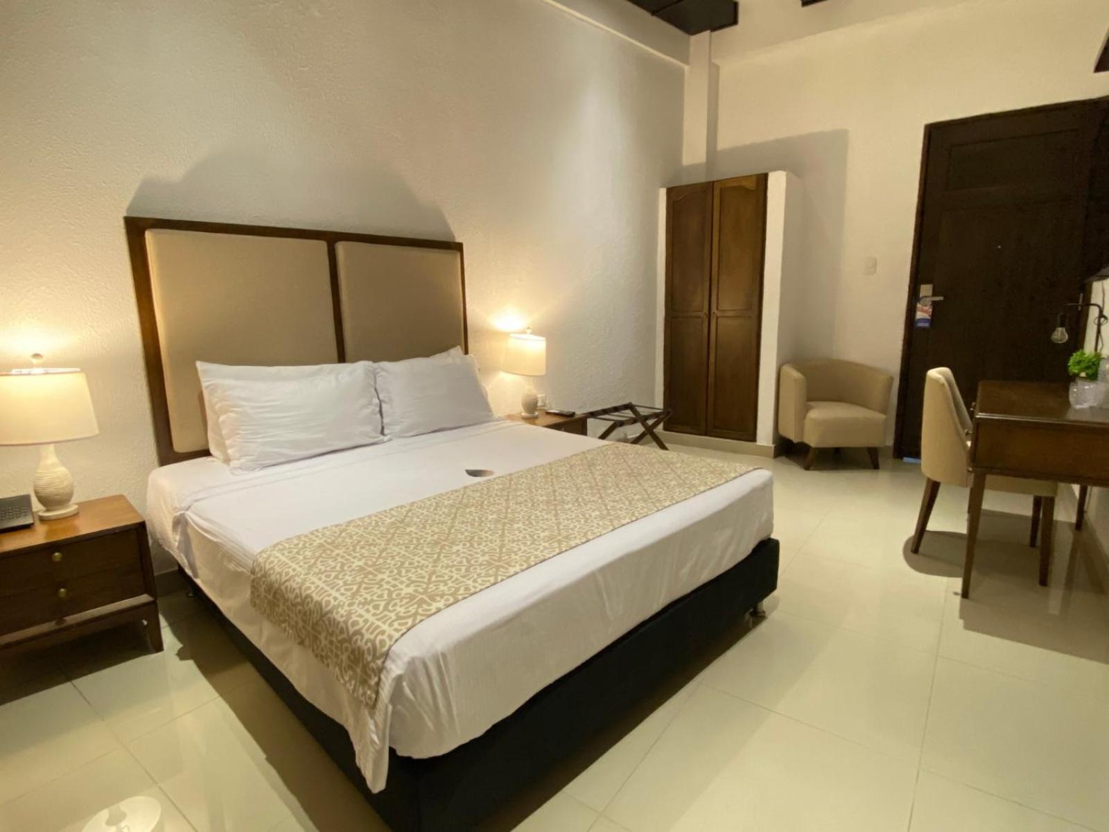 Hotel Dorado Plaza Centro Historico Cartagena Екстер'єр фото